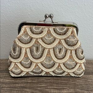 Beaded Cream & Gold Clutch w/ Crossbody Strap ✨